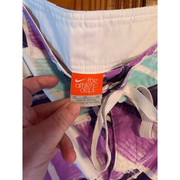 Mens Nike board shorts size XL - Picture 2 of 3